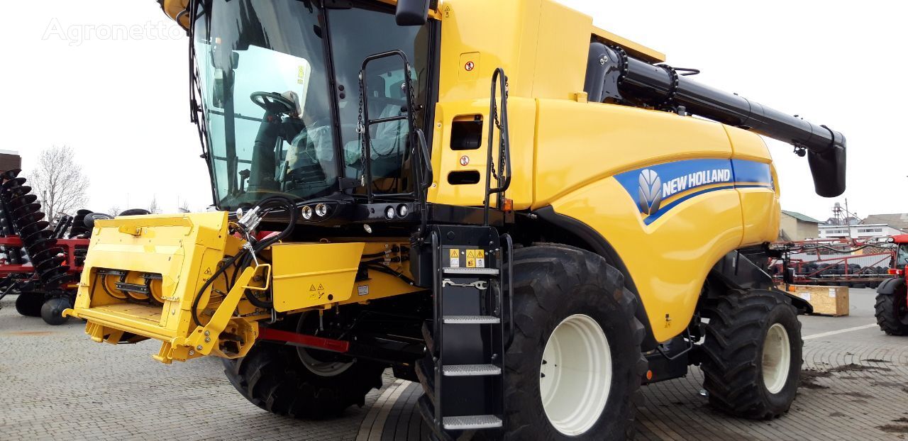 зерноуборочный комбайн New Holland CX8.80